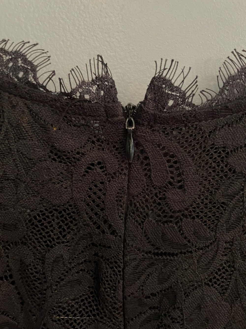 Miusol Black Lace Formal Evening Dress - Picture 9 of 16